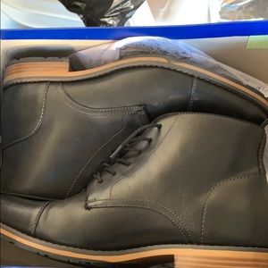 Size12 men dress shoe